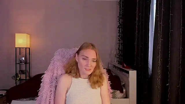 Snapshot of ReddHotPipper chatting on November 27, 2025, 2:45 am ReddHotPipper online show from November 27, 2025, 2:45 am