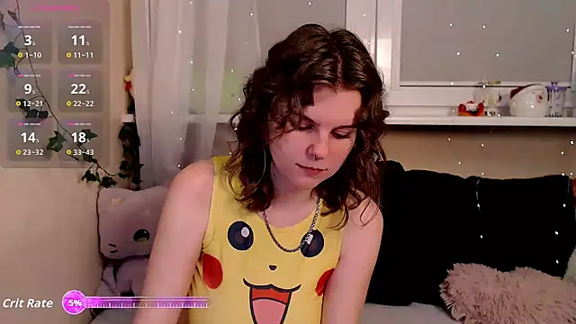 Moona xx online show from December 4, 2025, 8:30 pm