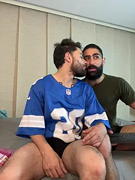 Snapshot of Drogamma chatting on November 18, 2025, 10:13 pm Drogamma online show from November 18, 2025, 10:13 pm