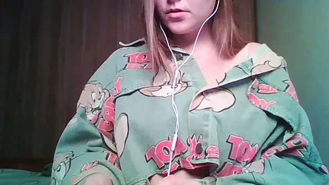 Evasapples online show from February 4, 2026, 7:09 pm