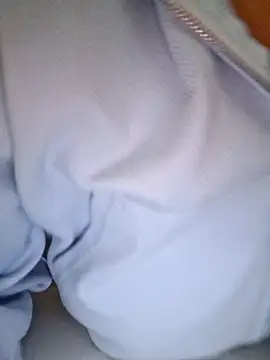 Evasapples online show from November 9, 2025, 1:04 pm