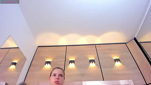 dorothy vegga online show from November 13, 2025, 4:05 am