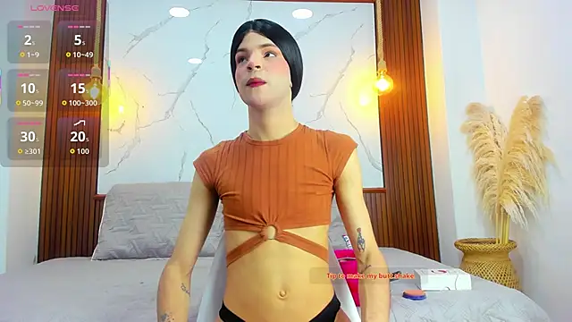 Snapshot of Realbadbxtch chatting on November 8, 2025, 6:00 pm Realbadbxtch online show from November 8, 2025, 6:00 pm