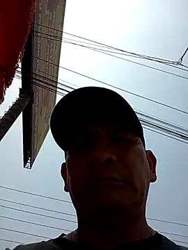 ardiente47 online show from December 2, 2025, 5:47 pm