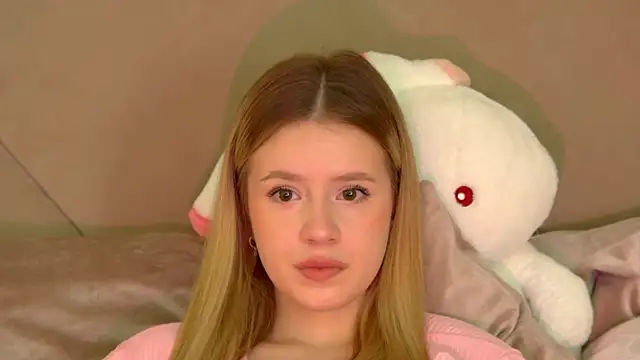 Snapshot of MilanaBalmain chatting on October 31, 2025, 4:31 am MilanaBalmain online show from October 31, 2025, 4:31 am