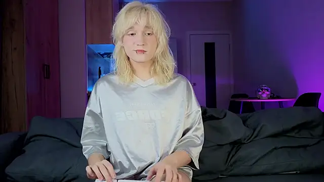 Snapshot of Gregory_Byyrd chatting on September 18, 2025, 8:45 pm Gregory Byyrd online show from September 18, 2025, 8:45 pm