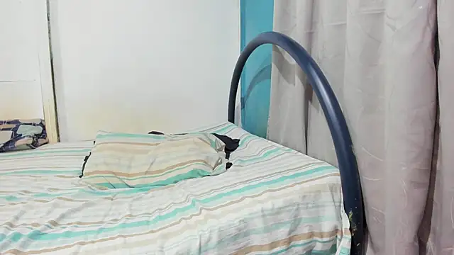 Snapshot of zackmontieel chatting on November 22, 2025, 9:30 am zackmontieel online show from November 22, 2025, 9:30 am