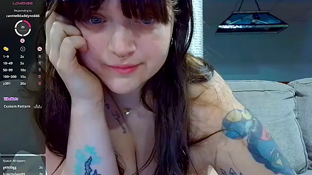 Snapshot of princess_emily4723 chatting on April 29, 2026, 3:11 am princess emily4723 online show from April 29, 2026, 3:11 am