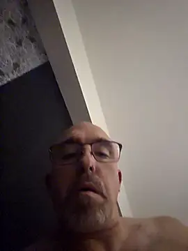 Crosss-23cm online show from November 13, 2025, 8:24 pm