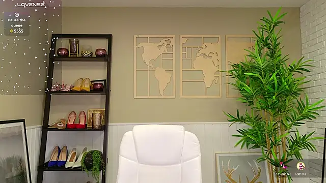 LadyLeea online show from March 23, 2026, 5:40 am