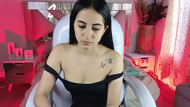 Mia Fischer online show from March 4, 2026, 11:29 am