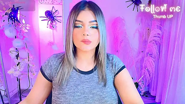 Snapshot of Ladydream1 chatting on October 29, 2025, 9:47 pm Ladydream1 online show from October 29, 2025, 9:47 pm