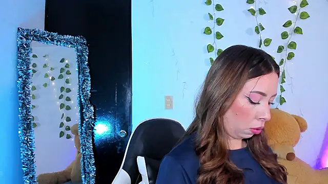 JanneKim online show from July 16, 2026, 12:57 pm