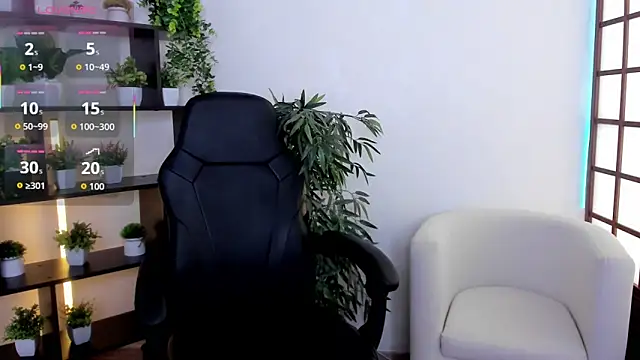 LianaBright online show from May 16, 2026, 1:48 am