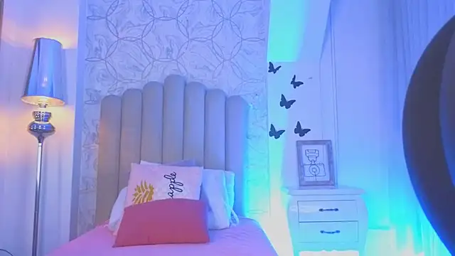 Snapshot of samanta_william chatting on October 14, 2025, 3:40 am samanta william online show from October 14, 2025, 3:40 am