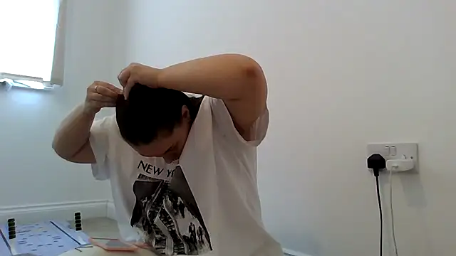 Krystal Tx online show from April 3, 2026, 2:23 pm