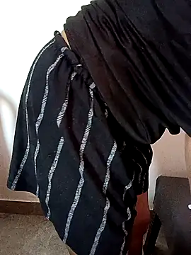 Snapshot of EeshaBhabi chatting on November 9, 2025, 5:55 am EeshaBhabi online show from November 9, 2025, 5:55 am