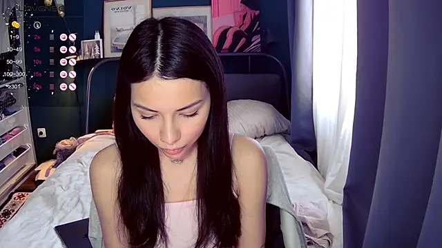 valorant girl online show from May 20, 2026, 2:25 pm
