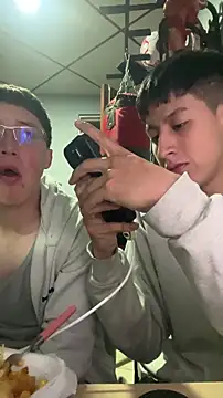 Snapshot of Stiven_017 chatting on February 21, 2026, 2:24 am Stiven 017 online show from February 21, 2026, 2:24 am