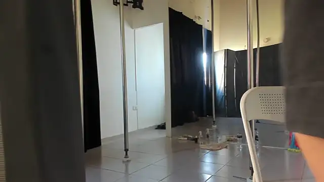 jessiburningheels online show from November 23, 2025, 9:52 am