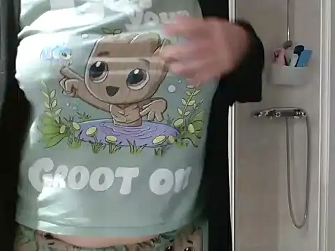 Lauzo21 online show from April 1, 2026, 5:42 am