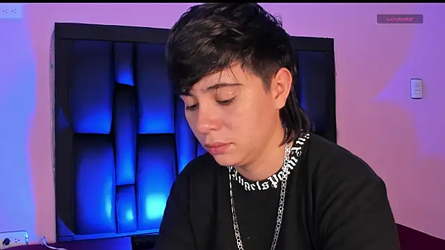 AbbySmiitth  online show from March 10, 2025, 12:28 pm