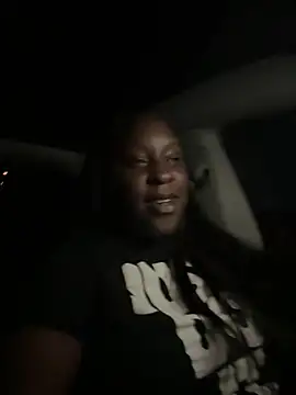 Snapshot of Insultedbalceni chatting on February 25, 2026, 7:52 am Insultedbalceni online show from February 25, 2026, 7:52 am