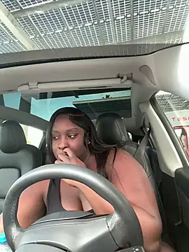 Snapshot of Insultedbalceni chatting on February 6, 2026, 12:06 am Insultedbalceni online show from February 6, 2026, 12:06 am