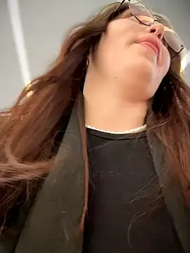 meow girl online show from May 23, 2026, 9:52 am