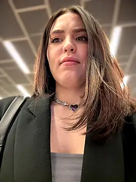 Snapshot of meow_girl chatting on September 24, 2025, 10:11 am meow girl online show from September 24, 2025, 10:11 am