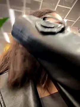 Snapshot of meow_girl chatting on November 7, 2025, 10:53 am meow girl online show from November 7, 2025, 10:53 am