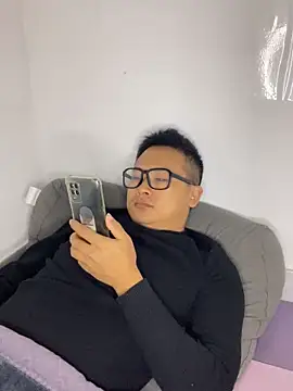 Snapshot of lixiaoshuai8 chatting on November 28, 2025, 5:29 am lixiaoshuai8 online show from November 28, 2025, 5:29 am