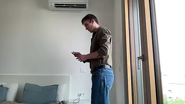 Snapshot of cute_mark chatting on July 1, 2026, 2:06 pm cute mark online show from July 1, 2026, 2:06 pm