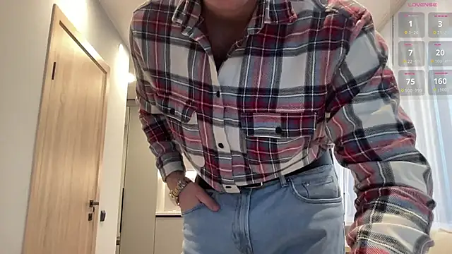 cute mark online show from December 5, 2025, 6:56 am