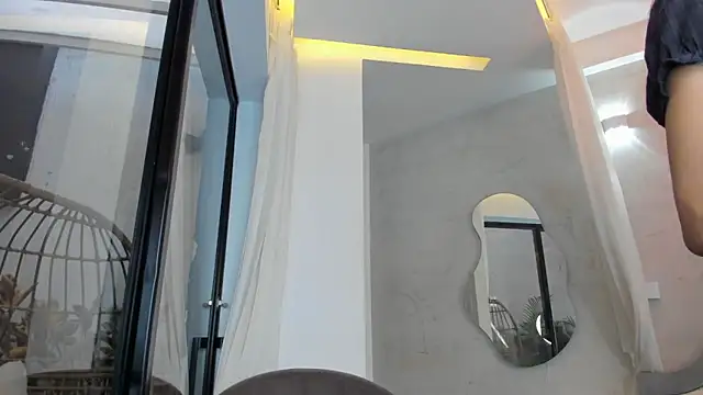 Venusflame   online show from November 19, 2025, 11:32 am