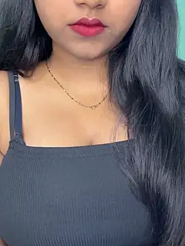 Snapshot of Ishaani_0 chatting on May 13, 2026, 6:26 pm Ishaani 0 online show from May 13, 2026, 6:26 pm
