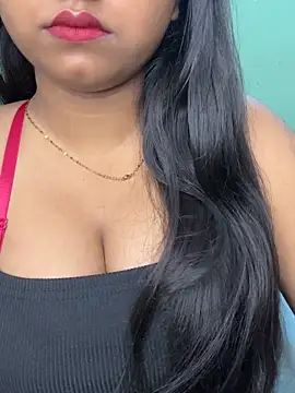 Snapshot of Ishaani_0 chatting on May 25, 2026, 7:34 pm Ishaani 0 online show from May 25, 2026, 7:34 pm