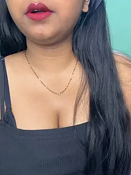 Snapshot of Ishaani_0 chatting on May 17, 2026, 3:45 pm Ishaani 0 online show from May 17, 2026, 3:45 pm