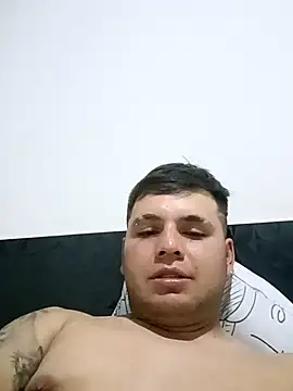 Snapshot of danysotico95 chatting on February 26, 2025, 4:30 am danysotico95 online show from February 26, 2025, 4:30 am