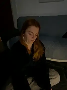 Snapshot of Stoner_BarbieXX chatting on November 29, 2025, 11:27 pm Stoner BarbieXX online show from November 29, 2025, 11:27 pm