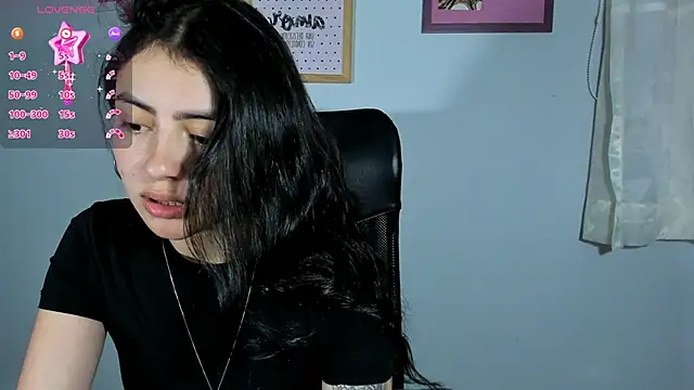 myeimmy 33 online show from February 28, 2025, 9:12 pm