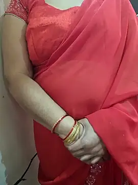 Snapshot of milf-kaira chatting on January 7, 2026, 5:12 am milf-kaira online show from January 7, 2026, 5:12 am