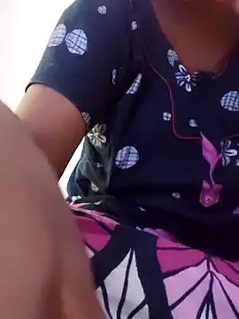 Snapshot of Tamilrojanew chatting on September 24, 2025, 6:09 am Tamilrojanew online show from September 24, 2025, 6:09 am