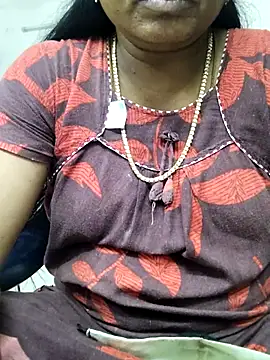 Snapshot of Tamilrojanew chatting on December 3, 2025, 2:38 pm Tamilrojanew online show from December 3, 2025, 2:38 pm