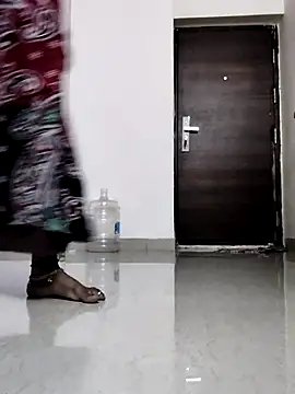 Snapshot of Tamilrojanew chatting on November 14, 2025, 10:08 am Tamilrojanew online show from November 14, 2025, 10:08 am