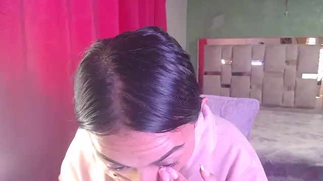 Little aphrodite online show from December 18, 2025, 9:40 pm