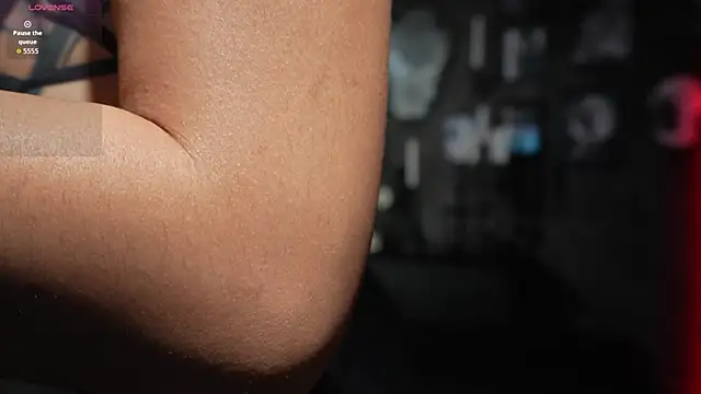 Morgan Hilll  online show from March 14, 2026, 12:33 pm