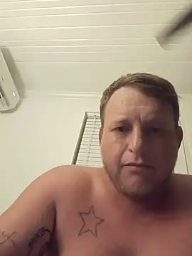 Snapshot of dncroys88 chatting on July 5, 2026, 9:16 am dncroys88 online show from July 5, 2026, 9:16 am