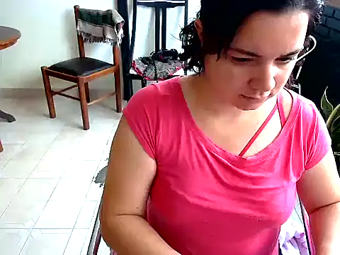 Snapshot of Victorialatina chatting on March 9, 2026, 7:17 pm Victorialatina online show from March 9, 2026, 7:17 pm