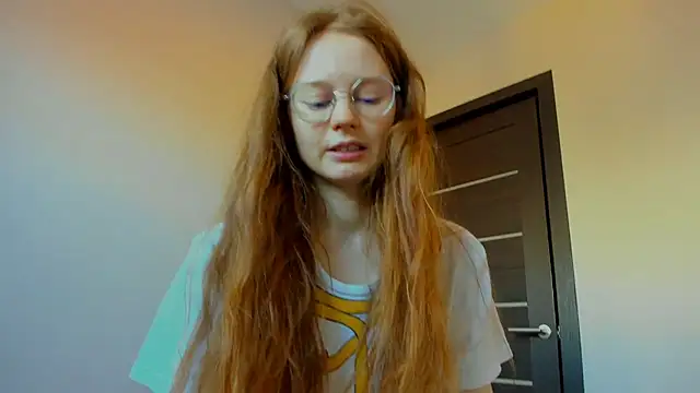 Snapshot of Fire_Luna chatting on February 26, 2025, 10:38 am Fire Luna online show from February 26, 2025, 10:38 am